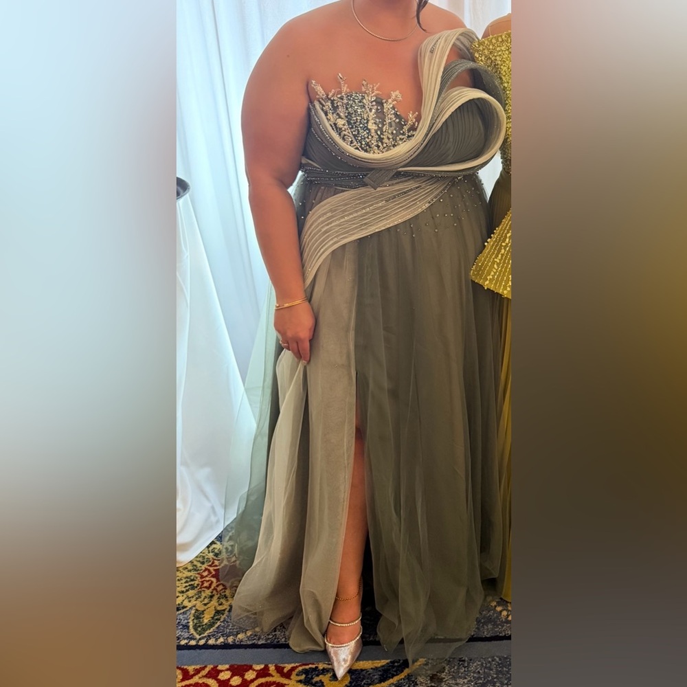 Elegant Gray Evening Gown